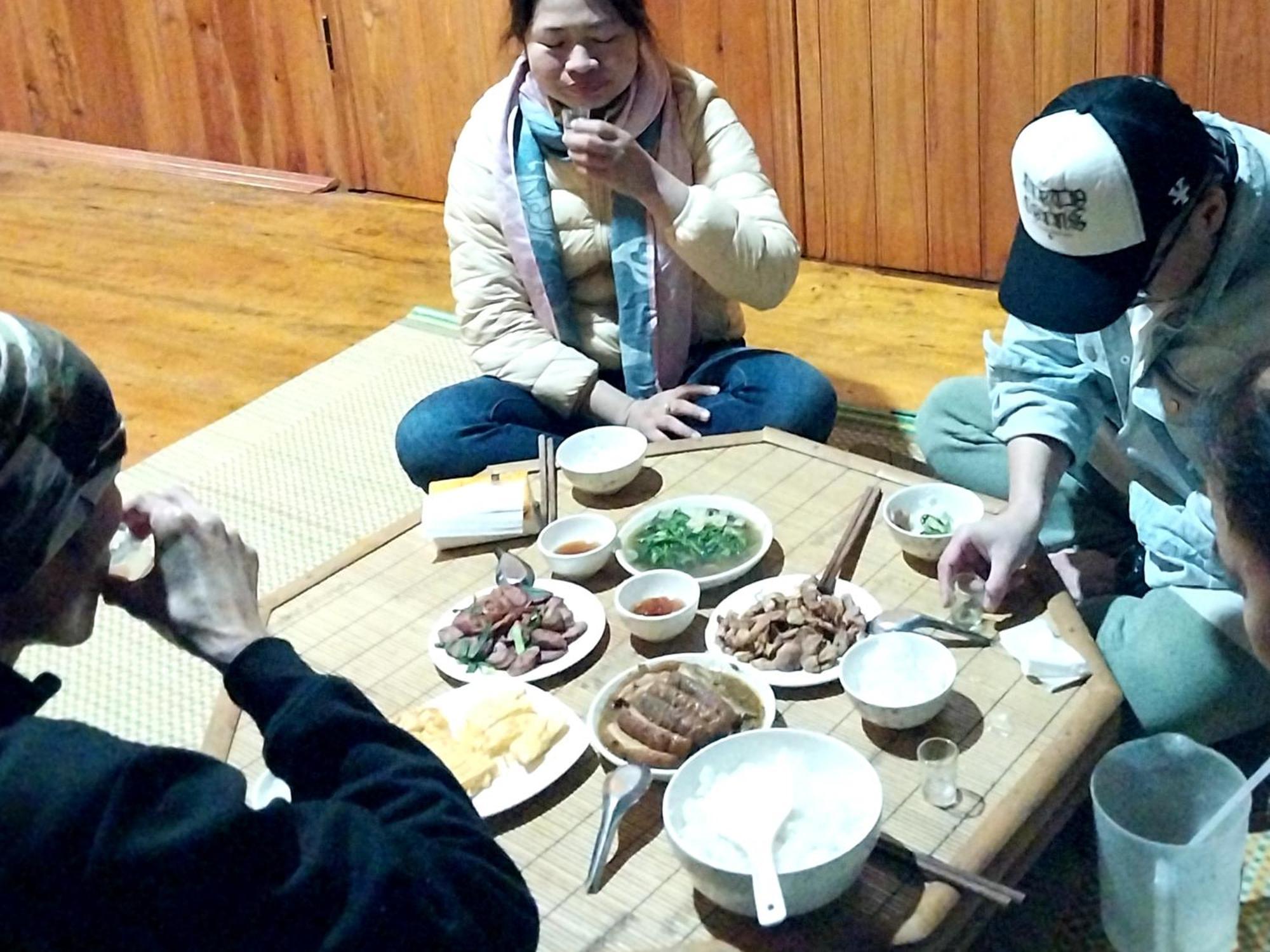 Trieu Hoan Homestay Каобанг Екстер'єр фото